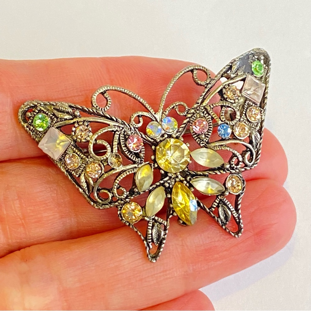 Vintage Rhinestone Butterfly Brooch‎ Filigree Silver Tone Multicolor Jewelry